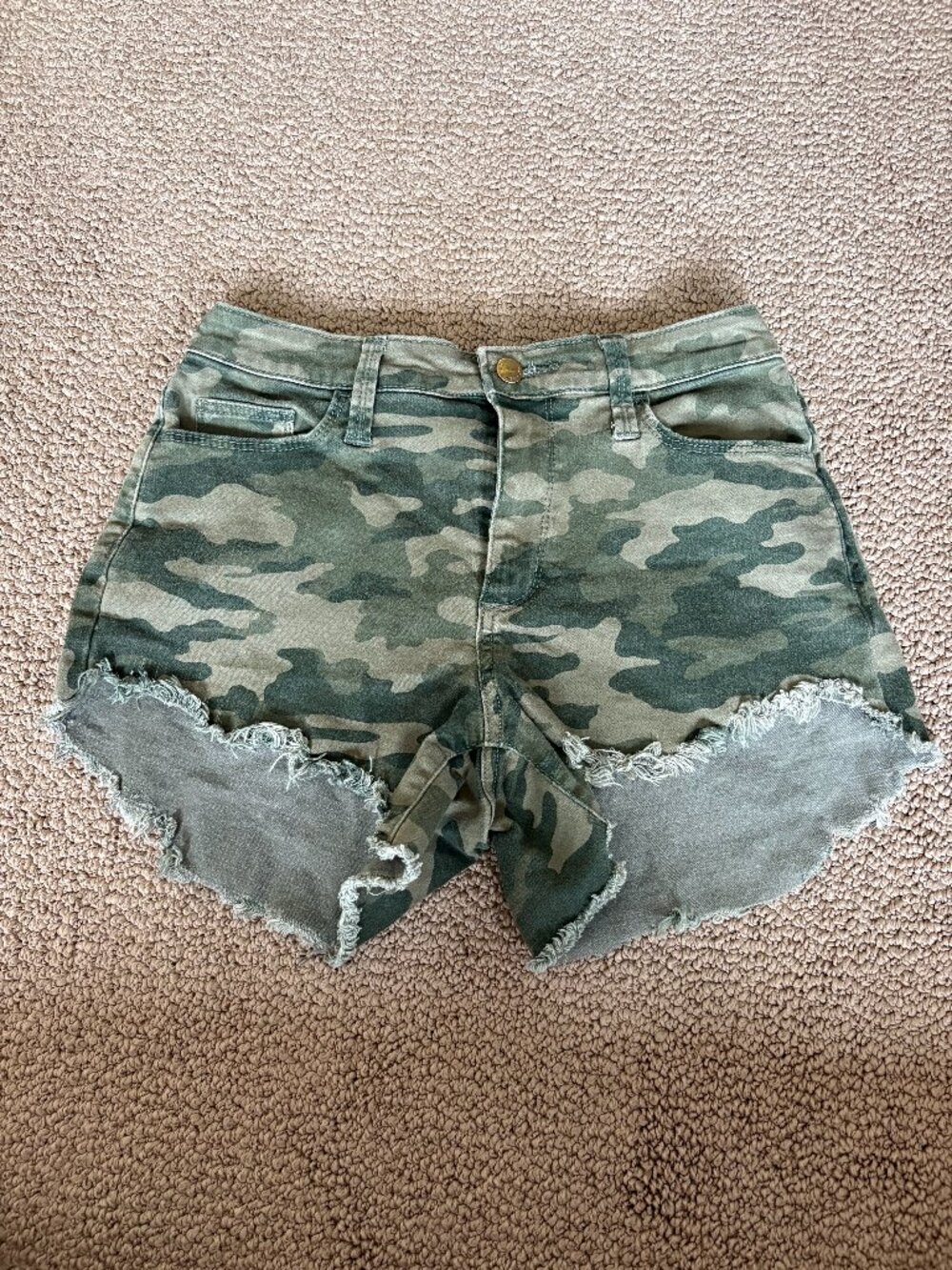 Universal Thread Green Camo High-Rise Frayed Jean Shorts